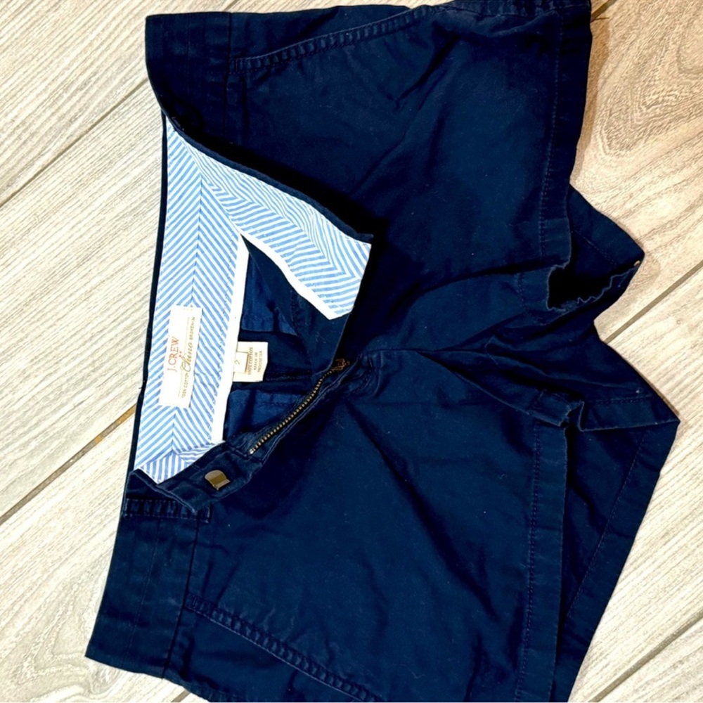 - Jcrew Size 2 navy chino shorts